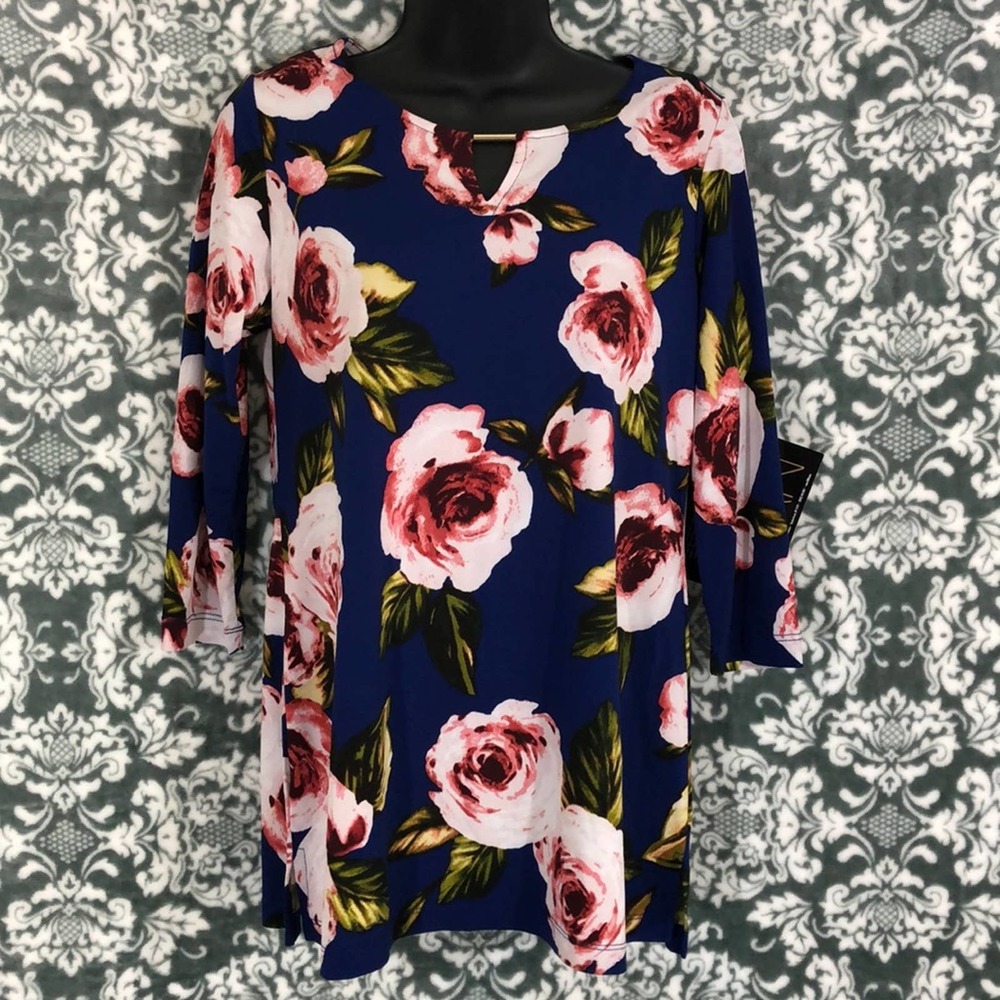IMAN Global Chic Blue and Pink Floral Tunic Top